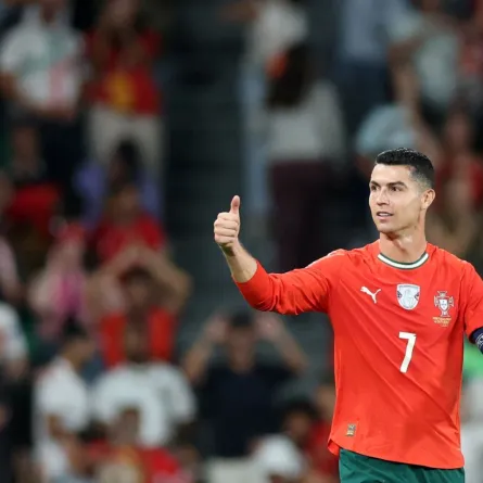 كريستيانو رونالدو في ملعب جوزيه ألفالادي في لشبونة (Cristiano Ronaldo at Jose Alvalade stadium in Lisbon). مصدر الصورة: PATRICIA DE MELO MOREIRA / AFP